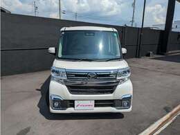 ヘッドライトは黄ばみもなく綺麗な状態です。