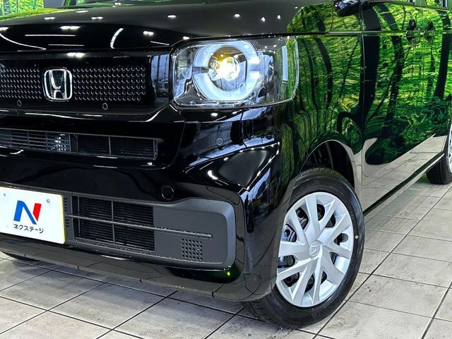 【LEDヘッドライト】悪天候や夜間走行時も良好な視界を確保し安心して運転できる高輝度LEDヘッドライトを装備！点灯速度が早く、消費電力も抑えられています。