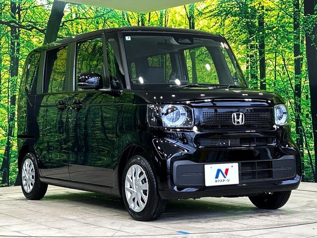 大好評のボディコーティング「弾スプラッシュコート」もご納車までに施工可能。通常のガラスコートと異なる、耐久年数6年の無機質ガラスコーティングが、ボディをキレイな状態に保ってくれます。