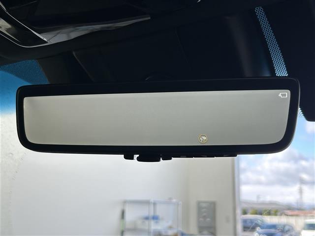 【バックミラー】『バックミラー周辺』の画像になります。写真の内容に関してご不明点、ご質問等がございましたらお気軽にガリバー店舗までお問い合わせください。