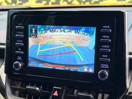 【バックカメラ】駐車時に後方がリアルタイム映像で確認できます。大型商業施設や立体駐車場での駐車時や、夜間のバック時に大活躍！運転スキルに関わらず、今や必須となった装備のひとつです！