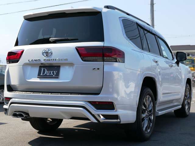 JBLプレミアムサウンドシステム　ルーフ　リヤシートエンターテイメントシステム　クールボックス　寒冷地　ルーフレール　電動デフロック　ムーンルーフ　ブラインドスポットモニター　 パノラミックビューモニター