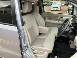 「この車の写真をもっと見たい」「状態が気になる」「この装備はついている？」どんな小さな疑問でもお気軽にお問い合わせください！