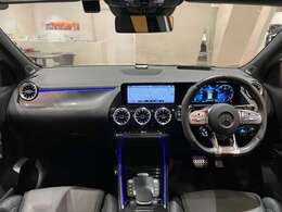 LIBERALAは、輸入車選びの新たなスタイルを提案するインポート・セレクト・ブランドです。オーナー様となる方がクルマから直接感じる感性を第一にした、最良の一台との出会いをコーディネートいたします。