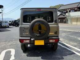 ジムニーJB64WのグレードXC＆5MT車です！納車時には外装の磨きを施工します！購入時にカスタム等のご相談も可能です！コンプリートベースやカスタムベースとしてもいかがでしょうか！