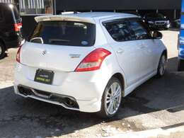 北は北海道、南は沖縄まで毎日たくさんのご成約を頂いております＾＾遠方のお客様も全国ロング保証24ヶ月又は3万キロが付いておりますので納車後も安心です＾＾全国の皆様に愛される中古車店を目指しております