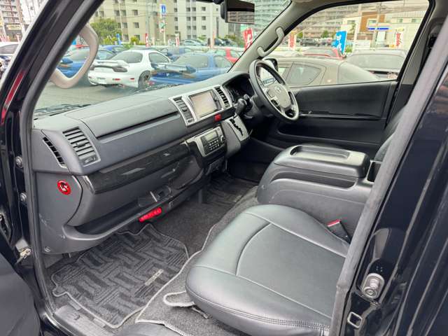 メンテナンスもお任せください！車検整備・修理はもちろん、各種チューニング・カスタムからエンジンオーバーホールもお任せください！