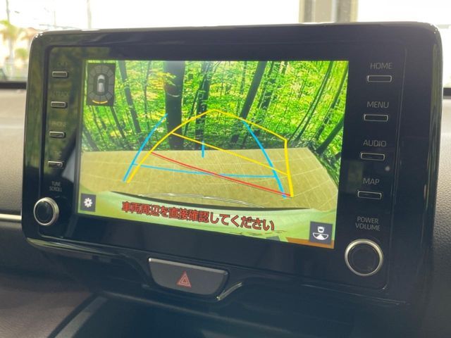 【バックカメラ】駐車時に後方がリアルタイム映像で確認できます。大型商業施設や立体駐車場での駐車時や、夜間のバック時に大活躍！運転スキルに関わらず、今や必須となった装備のひとつです！