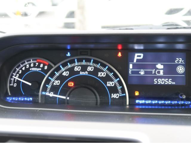 走行距離は59，056キロです！センターメーターで見やすいです！