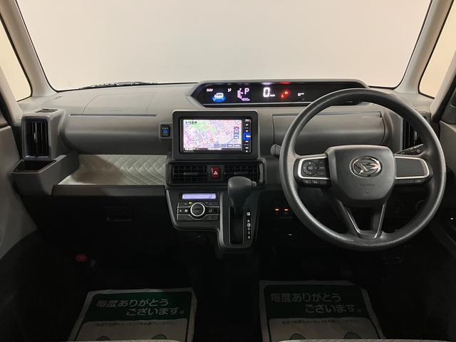 インパネ全体！！視界も良好で運転し易い♪小回りが利くから、運転が苦手でも狭い路地や駐車場でも運転しやすいですよ◎