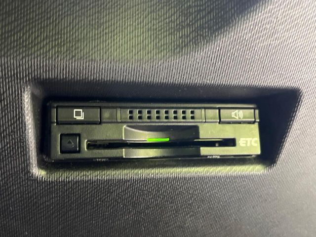 【ETC】高速道路の料金所をストレスなく通過！話題のスポットやサービスエリアに多い「スマートIC」利用時は必須のアイテムです。当店でセットアップを実施、ご納車当日からすぐにご利用いただけます！