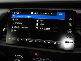 ナビゲーションはホンダコネクトディスプレイが装着されております。AM、FM、フルセグTV、Bluetoothがご使用いただけます。初めて訪れた場所でも道に迷わず安心ですね！