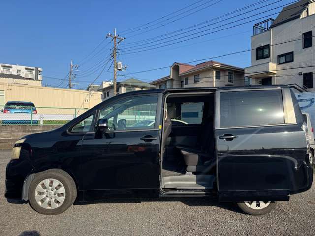整備は当社提携工場でおこなっております。当店は支払い総額表示店です！他店のお見積りと比べてください！