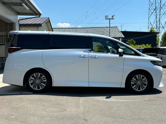 私たちは、お客様がご希望するお車を安心して乗っていただくための対応を心掛けています。