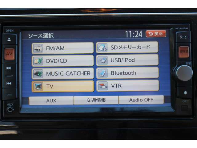純正や社外品のHDDナビやメモリーナビ、リアモニター、地デジ、CD、DVD再生、ETC、サンルーフ、オートスライドドア、インテリキー、HID、フルエアロ、ローダウン、アルミ付車両などを多数ご用意。