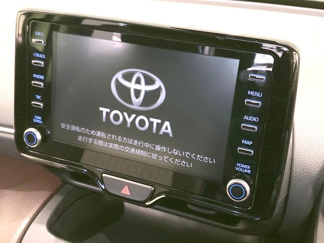 【8インチ　ディスプレイオーディオ】大画面のディスプレイはAppleCarPlayやAndroidAutoが利用可能。大きな画面でスマホナビアプリ等が利用いただけます♪