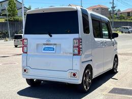 全国に店舗を展開しているのでどこでもお取り寄せが可能です！この車が気になるけど遠方だから・・・と諦める必要はありません！※別途陸送費が必要です。