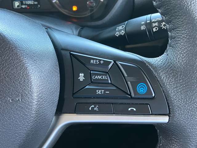 話題のプロパイロットを装備しています。高速での運転疲れも低減！