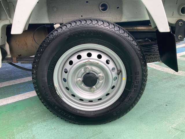 タイヤサイズ145/80R12