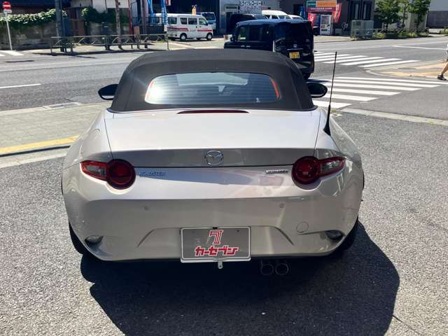 《ご納車はクリーニング＆コーティング付！》「中古車だからなぁ・・・」そんなことありません！ご納車前に必ず車内クリーニング・外装コーティングを施し、キレイな状態であなたのもとにお届けいたします！