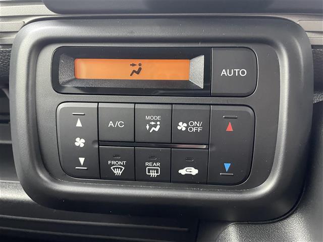 【運転席操作部】快適なドライブを楽しむための機能が装備されています！運転席から触れるので、使いやすいです！除菌プランいれていただくと、さらに清潔で安心していただけます！