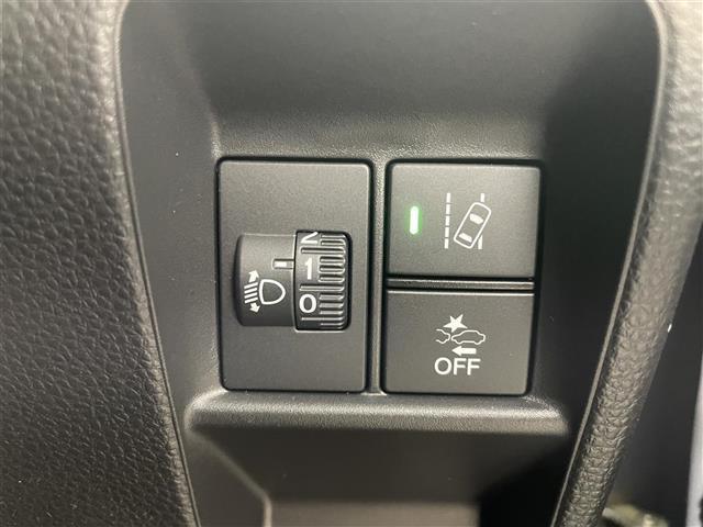 【運転席操作部】快適なドライブを楽しむための機能が装備されています！運転席から触れるので、使いやすいです！除菌プランいれていただくと、さらに清潔で安心していただけます！