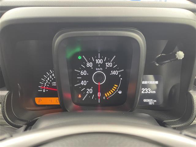 【スピードメーター】メーターがシンプルで見やすく運転しやすいですね！