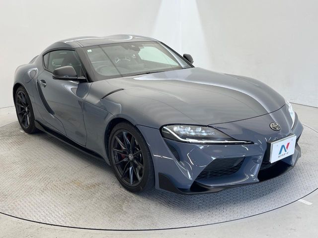 大好評のボディコーティング「弾スプラッシュコート」もご納車までに施工可能。通常のガラスコートと異なる、耐久年数6年の無機質ガラスコーティングが、ボディをキレイな状態に保ってくれます。