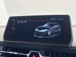 【純正ナビ】人気の純正ナビを装備しております。ナビの使いやすさはもちろん、オーディオ機能も充実！キャンプや旅行はもちろん、通勤や買い物など普段のドライブも楽しくなるはず♪