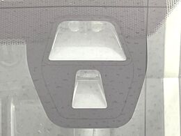 【シティブレーキアクティブシステム】低速走行中に前方の車両等を認識し、衝突しそうな時は警報とブレーキで衝突回避と被害軽減をアシスト。より安全にドライブをお楽しみいただけます。