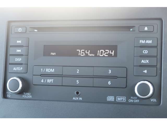純正CDチューナー　AM/FMラジオ