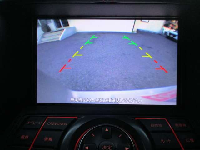 日産純正バックビューモニターが付いておりますので、狭い駐車場でも自信を持って運転できます♪♪ 暗い場所でもよく見えます♪♪