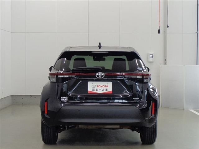 TOYOTA認定中古車とは　【1】まるごとクリーニング【2】車両検査証明書【3】ロングラン保証　この『3つの安心』をセットにした中古車のブランドになります。