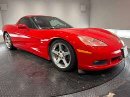 お店の在り方、接客、販売車両に関するこだわり、弊社独自のお店創りを致しております。一人でも多くのお客様に輸入車の良さを体感頂くために努めております。