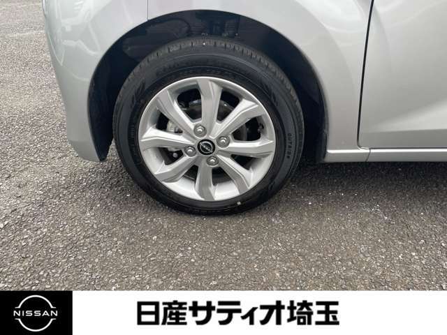 純正アルミホイール装着