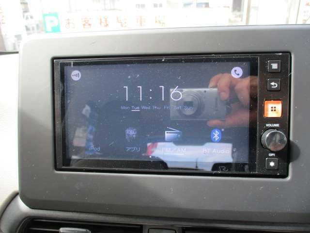 現状使用に支障はございません☆新品ナビやお手持ちのナビ・オーディオとの付替などもいたしますので、お気軽にご相談ください☆