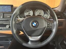 【ハンドル】『ハンドル/ステアリング』の画像になります。写真の内容に関してご不明点、ご質問等がございましたらお気軽にガリバー店舗までお問い合わせください。