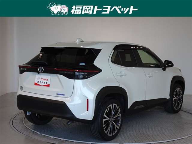 色は人気のホワイトパールクリスタルシャインです。