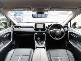 光岡自動車は、お客様と夢、希望、喜びを共有する楽しいクルマづくりと販売・サービスを通じて社会に貢献し続けます。「独創的なクルマに乗る喜びを、より多くの人々に伝えたい」それが光岡自動車の原点です。