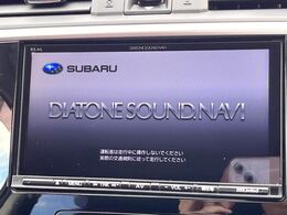 【純正ナビ】人気の純正ナビを装備。オーディオ機能も充実しており、Bluetooth接続すればお持ちのスマホやMP3プレイヤーの音楽を再生可能！毎日の運転がさらに楽しくなります！！