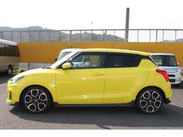 【カーコンビニ倶楽部加盟店】お客様に『安心・納得』して頂けるサービスを提供するのが『カーコン車検』です。お客様の立会いのもと、車の状態を一緒に確認頂いた上で、明確なお見積りをご提示致します。