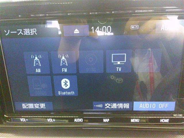 嬉しい装備です♪フルセグTV・DVD再生・Bluetoothオーディオに対応しています！！