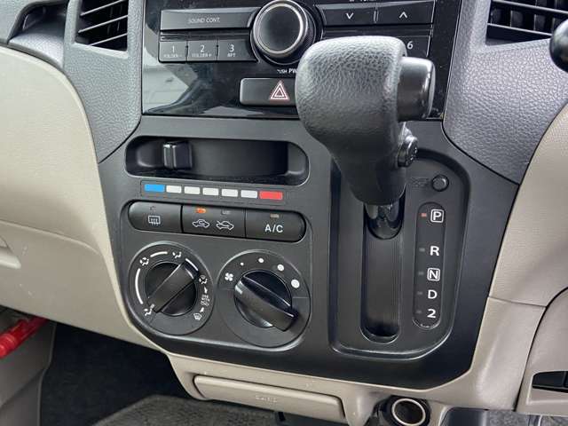 信頼と実績！お買い得車を格安にて販売しております。お問い合わせはお早めに！通話料無料のフリーダイヤル0078-6002-973815をご入力ください。