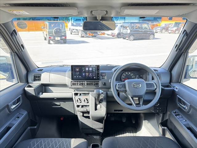 全国のAA会場で毎日競りに参加、本当に安く売値設定できる車しか仕入れておりません。他社在庫と比較下さいませ。