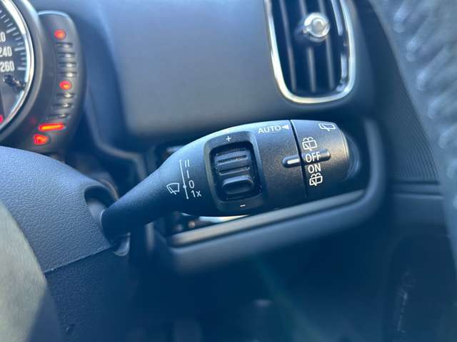 LIBERALAは全国に約40店舗以上※。どの店舗の在庫でもお近くのLIBERALAでご購入いただけます。※2023年11月現在