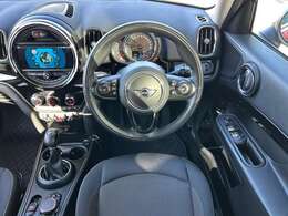 LIBERALA野々市の物件をご覧いただきまして誠にありがとうございます。心ゆくまでおクルマ選びをお楽しみください。