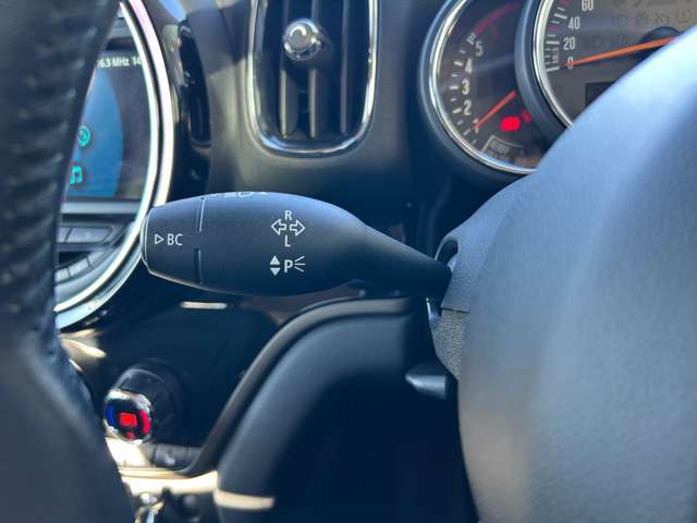 LIBERALAは全国に約40店舗以上※。どの店舗の在庫でもお近くのLIBERALAでご購入いただけます。※2023年11月現在