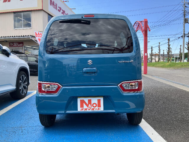 私達はお客様が楽しく、そして安全な車選びができますよう、分かりやすい情報開示を心がけております。価格の表示に関しては、支払総額を掲載する事で、初心者のお客様にも安心な情報をお届け致します。