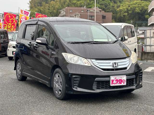 ワゴンタイプ、スライドドア、セダンタイプ、商用向けのバンタイプ等々色んなタイプの軽自動車を取り揃えております！お客様のライフスタイルに合わせたご提案もお任せください！