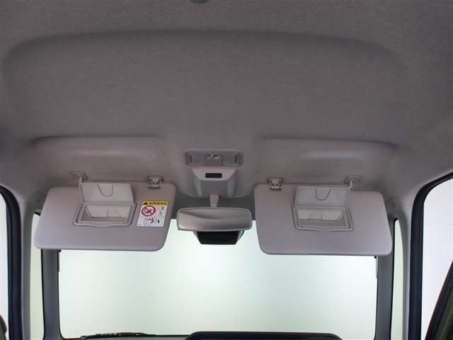 見通しのよいすっきりとした視界で、誰でも運転しやすいです。運転のしやすさは疲れにくさにも繋がりますよ♪